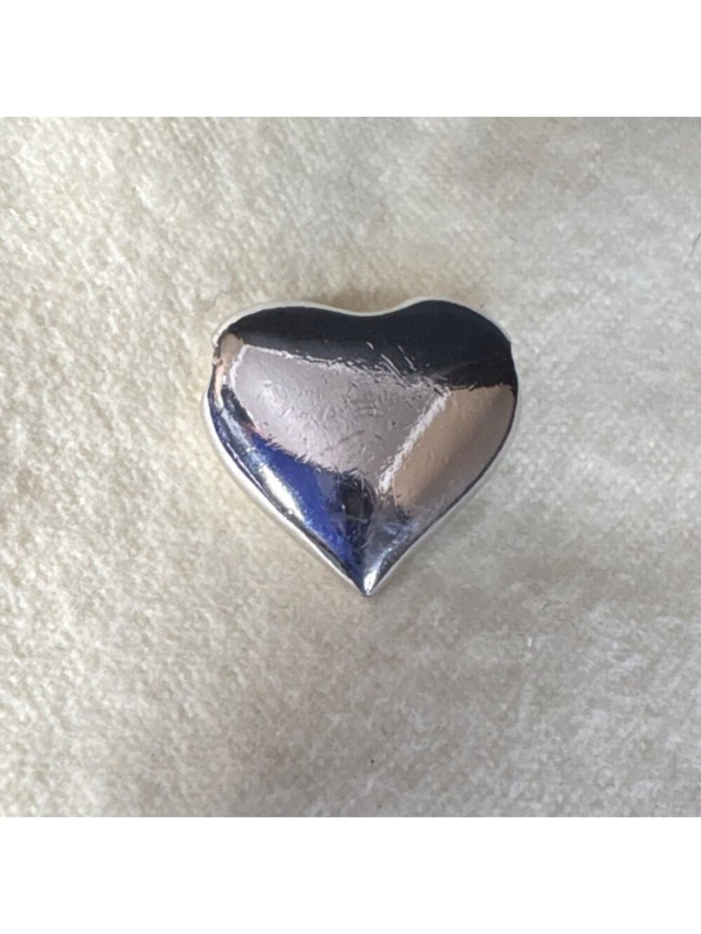 Vintage Avon Heart Sculptured Pendant Silver Tone Puffy Charm Avon Jewelry - Picture 4 of 8
